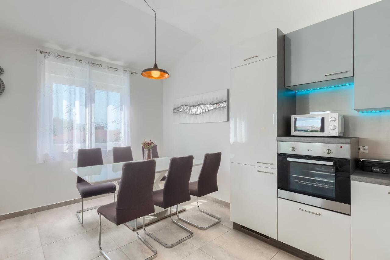 Apartments Medulin 2217 Kültér fotó